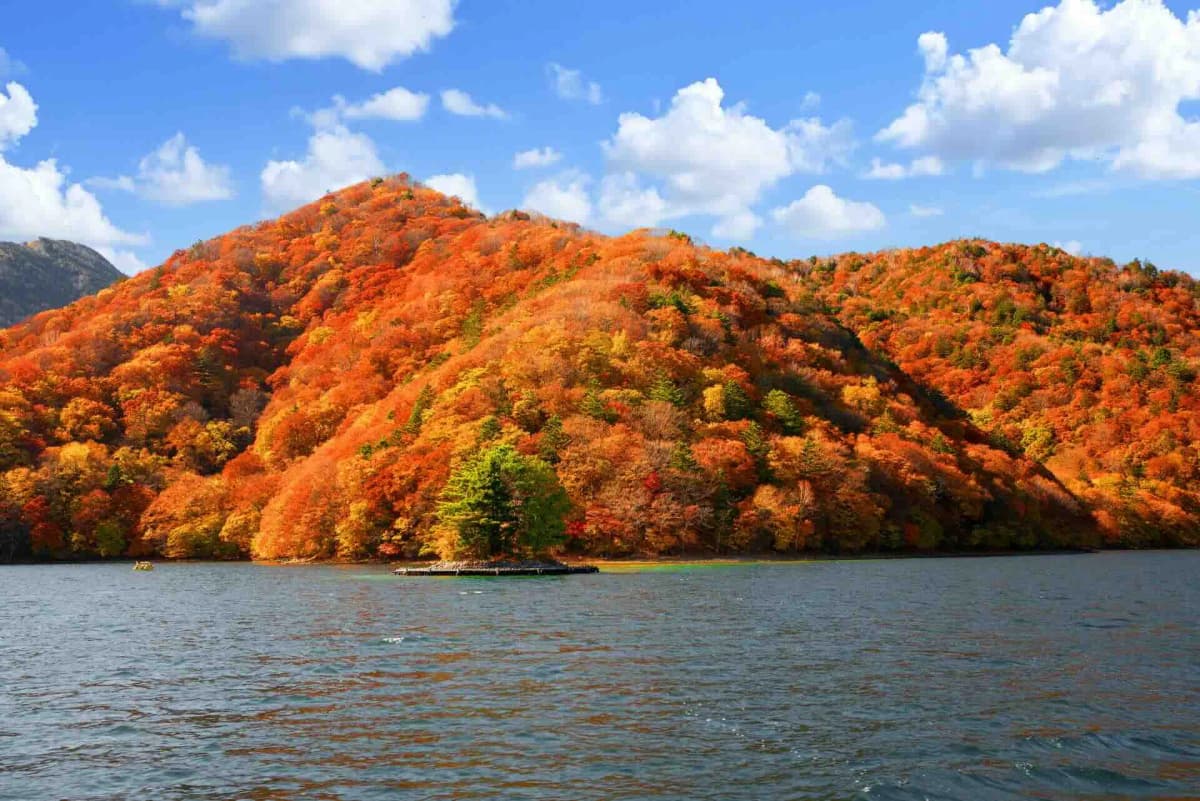 中禅寺湖